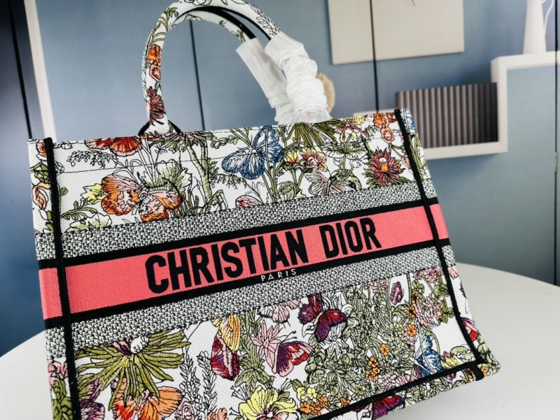 Dior Shopping Bags